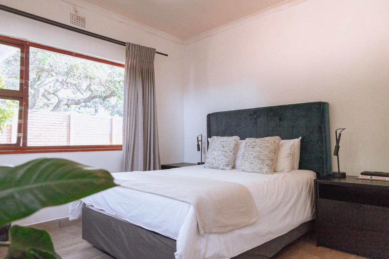 15 On Boundary, Constantia -diep River Area Holiday home
