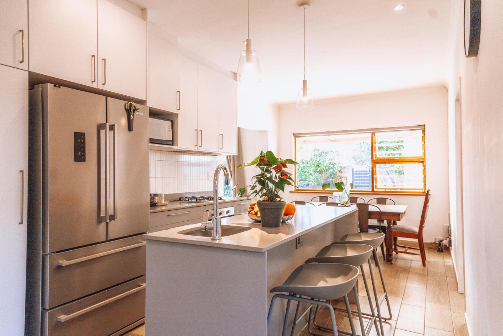 15 On Boundary, Constantia -diep River Area
