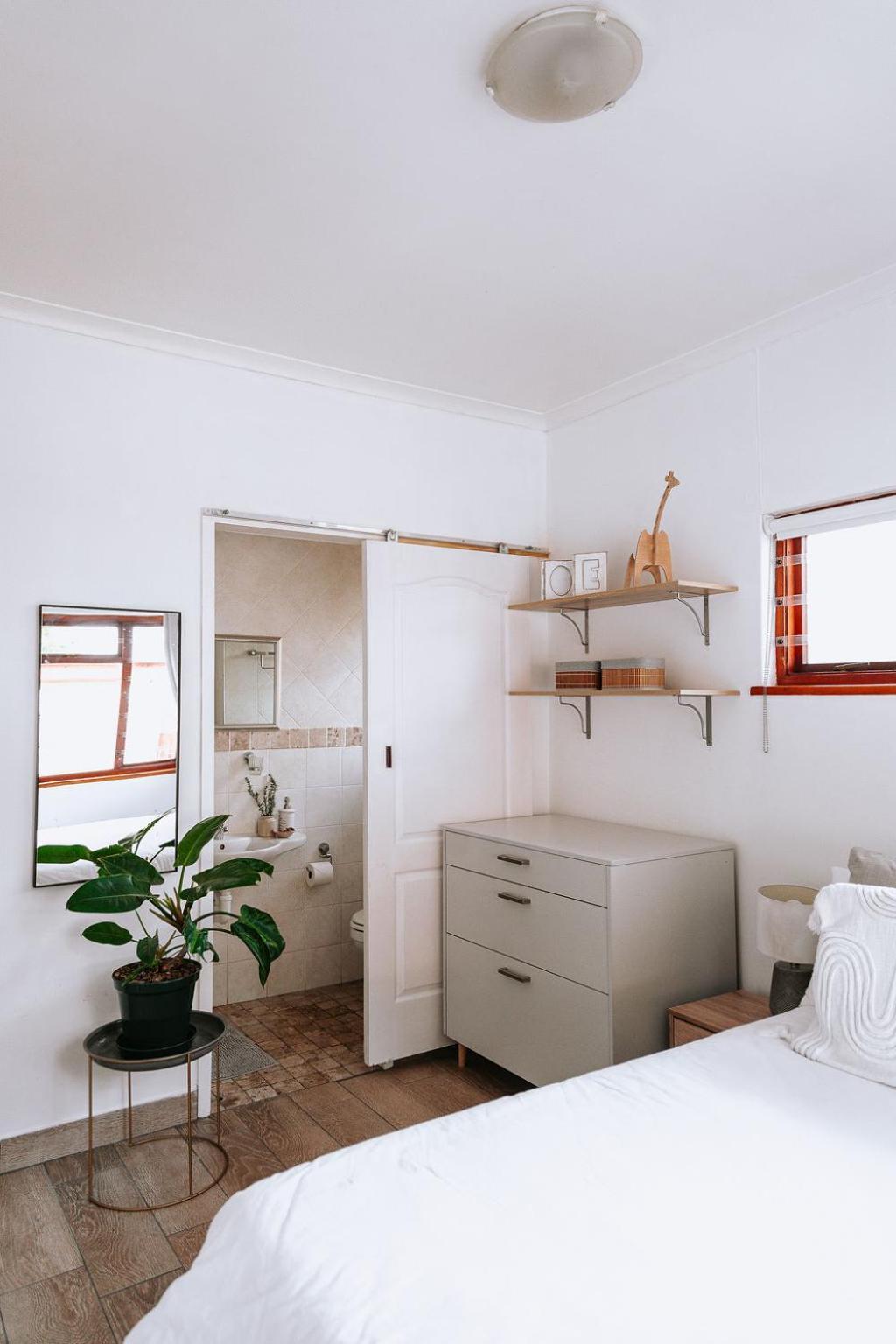 Holiday home 15 On Boundary, Constantia -diep River Area *